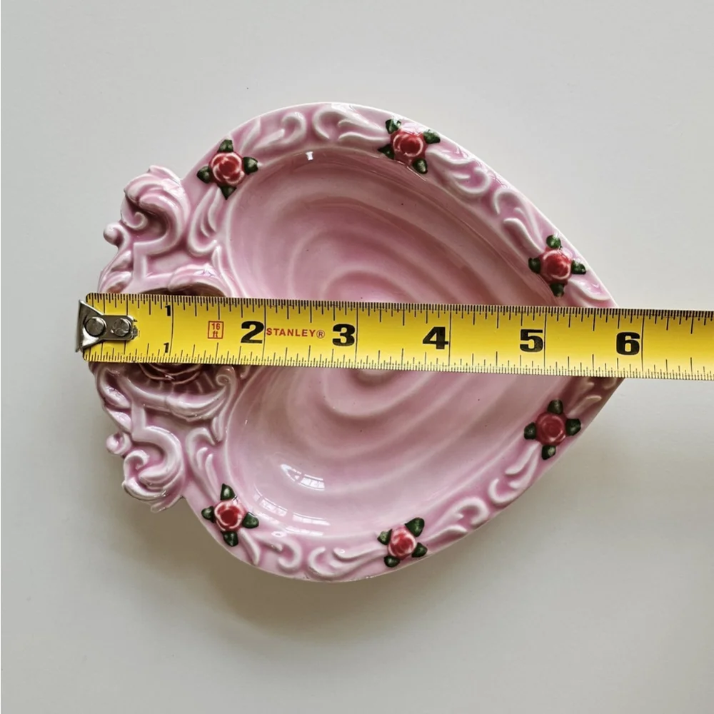 Vintage Pink Ceramic Heart-Shaped Soap Dish Tricket Tray – 3D Rose Accents